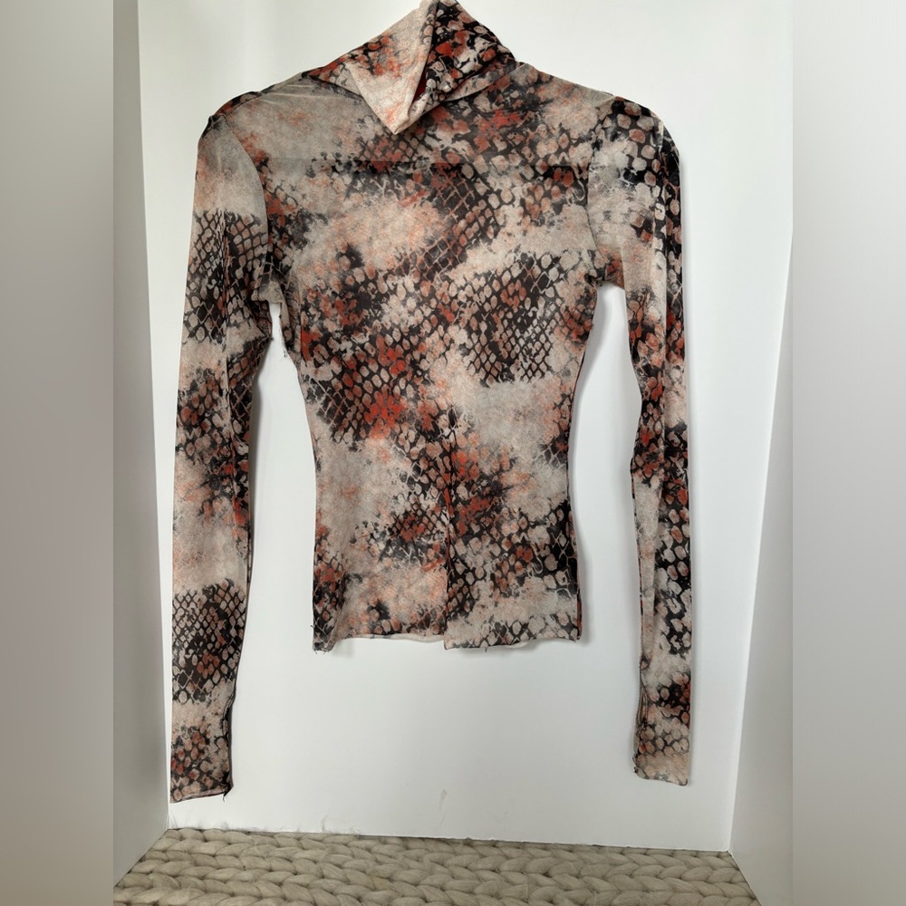 AFRM MESH SNAKE PRINT TURTLE NECK